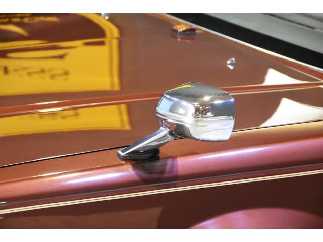 Nissan CEDRIC SEDAN 1986-04 3956-17