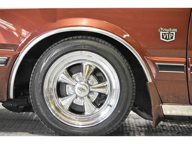 Nissan CEDRIC SEDAN 1986-04 3956-9