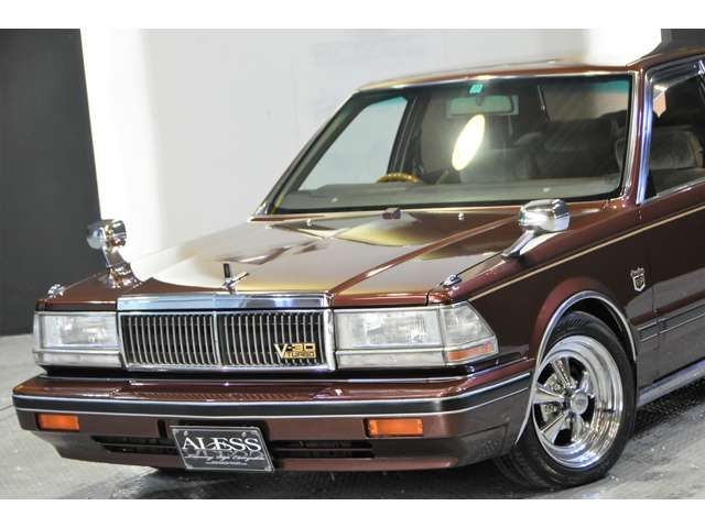 Nissan CEDRIC SEDAN 1986-04 3956-19