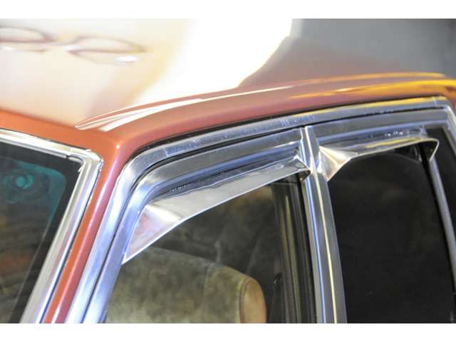 Nissan CEDRIC SEDAN 1986-04 3956-18