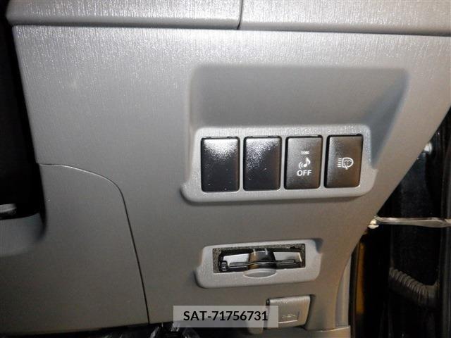 Toyota PRIUS ALPHA 2014-01 257029-13