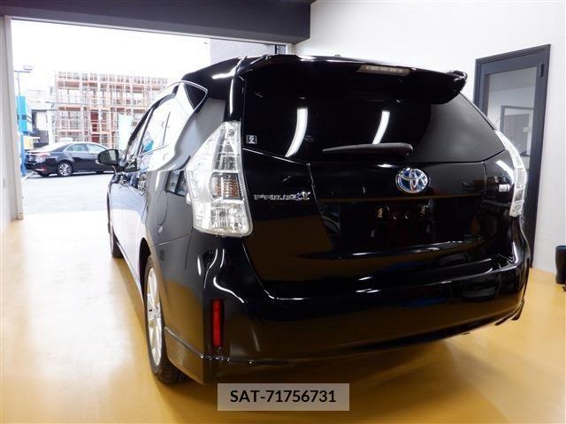 Toyota PRIUS ALPHA 2014-01 257029-17