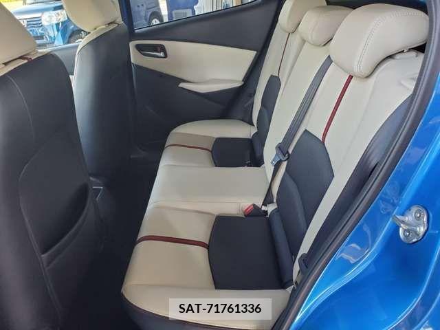 Mazda DEMIO 2014-11 359438-7