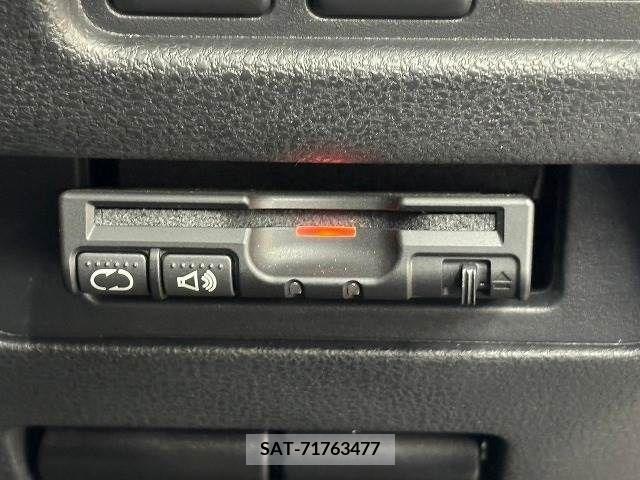 Nissan JUKE 2011-07 274336-10