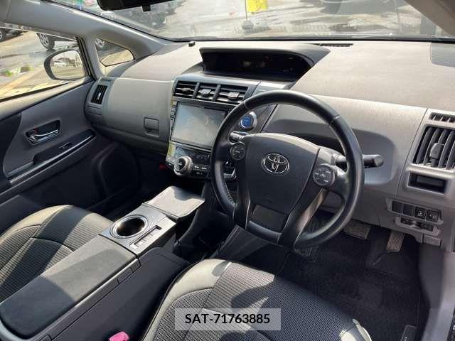Toyota PRIUS ALPHA 2013-09 282455-1
