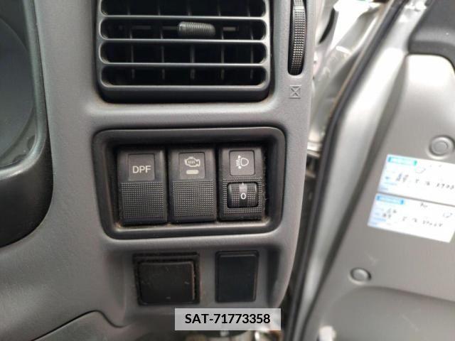 Mazda BONGO VAN 2009-05 386602-16
