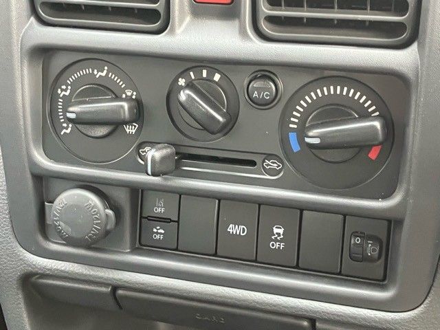 Suzuki CARRY TRUCK 2023-02 194885-18