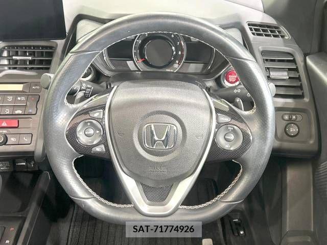 Honda S660 2016-03 225464-11