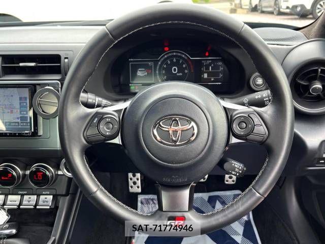 Toyota 86 2022-01 337785-11