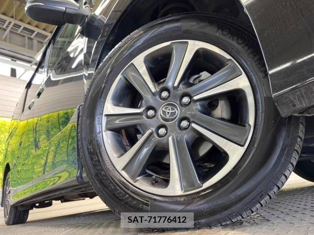 Toyota VOXY 2018-03 289926-13