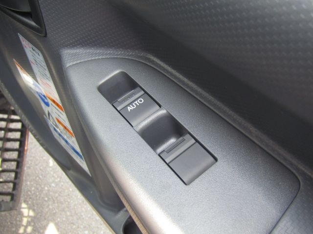 Mazda TITAN 2023-09 9424-28