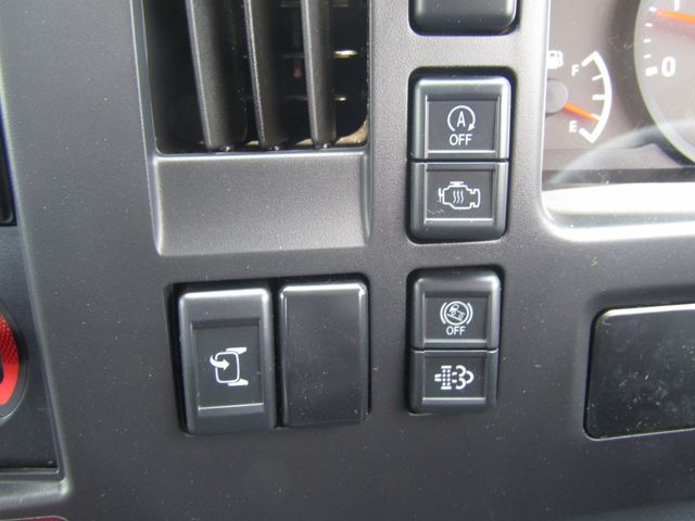 Mazda TITAN 2023-09 9424-21