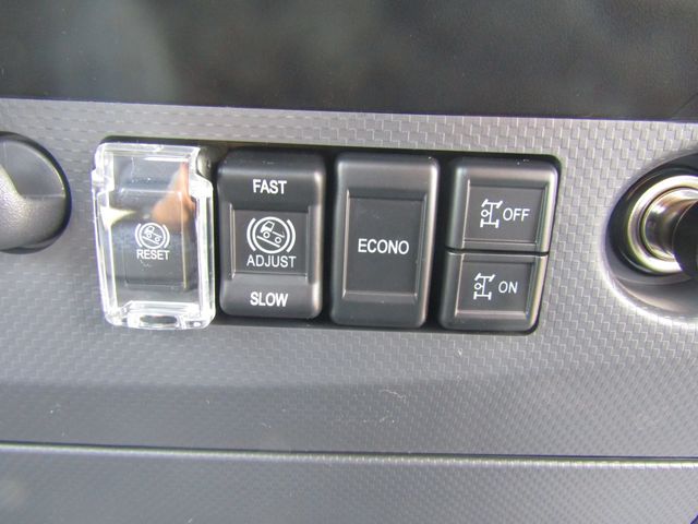 Mazda TITAN 2023-09 9424-20