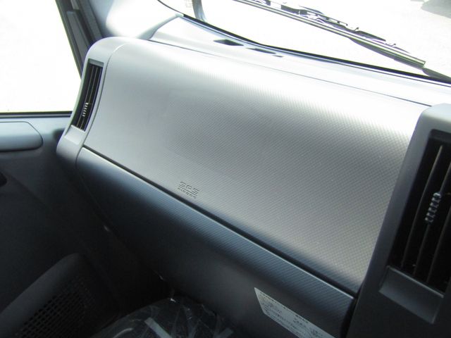 Mazda TITAN 2023-09 9424-27