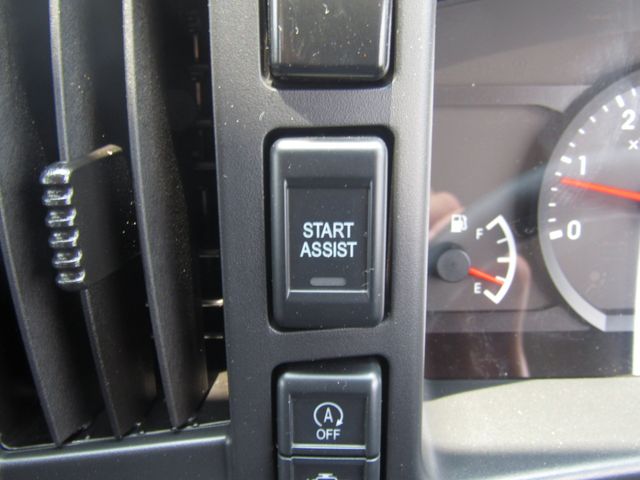 Mazda TITAN 2023-09 9424-22