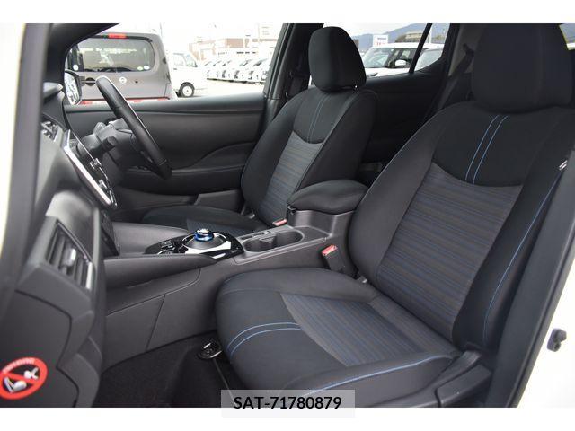 Nissan LEAF 2020-08 218604-15
