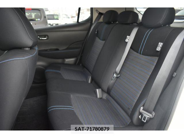 Nissan LEAF 2020-08 218604-16