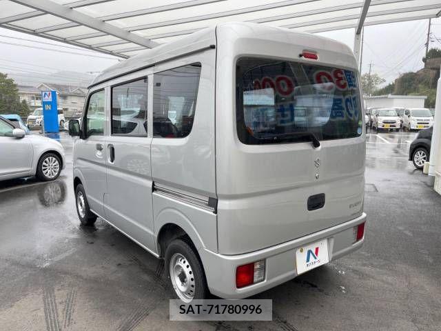Suzuki EVERY 2020-11 297439-18