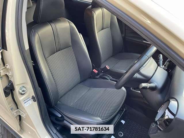 Toyota AQUA 2018-02 381238-13