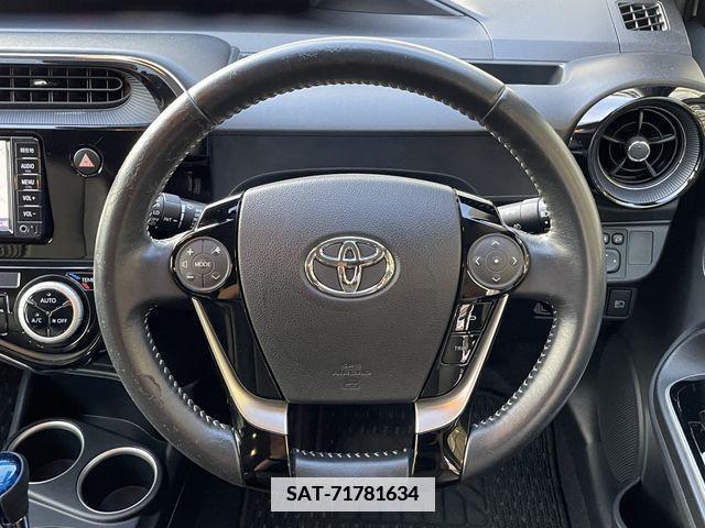 Toyota AQUA 2018-02 381238-23