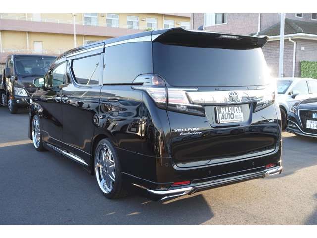 Toyota VELLFIRE 2017-03 186137-4