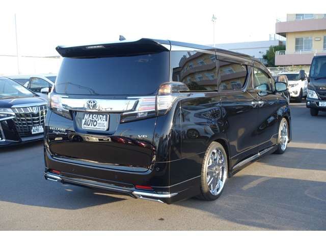 Toyota VELLFIRE 2017-03 186137-6