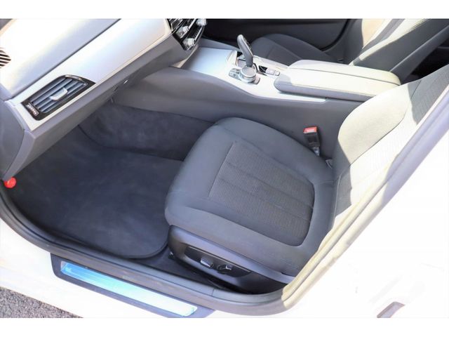 Bmw 5 SERIES 2017-01 1295-5