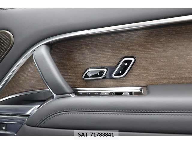 ROVER RANGE ROVER 2022-08 379806-9