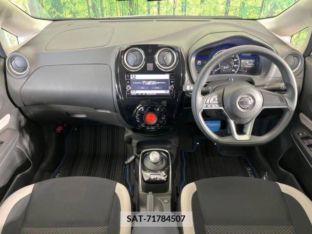 Nissan NOTE 2018-08 305415-1