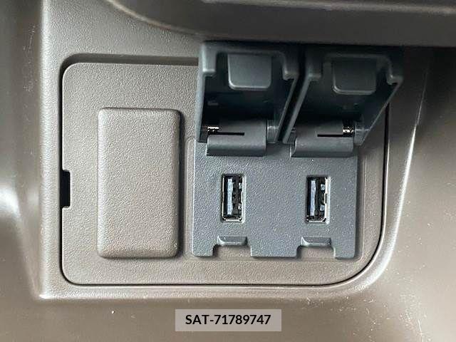 Honda N BOX 2022-06 333902-28