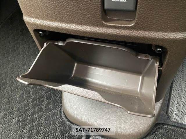 Honda N BOX 2022-06 333902-26