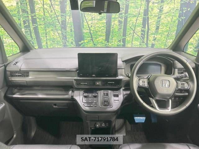 Honda e 2023-08 342181-1