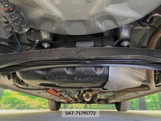Toyota AQUA 2023-07 356179-19