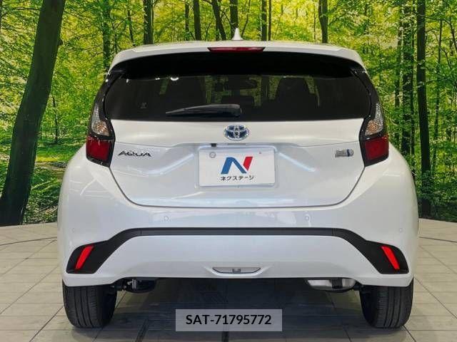 Toyota AQUA 2023-07 356179-15