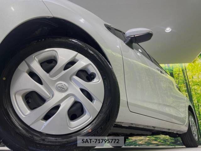 Toyota AQUA 2023-07 356179-13