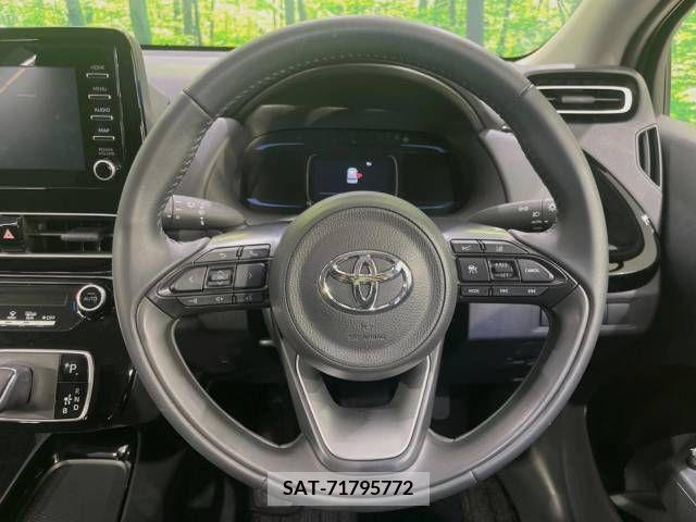 Toyota AQUA 2023-07 356179-11