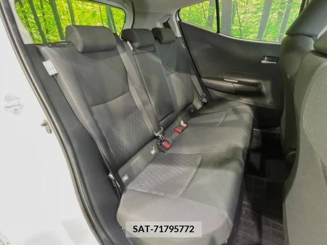 Toyota AQUA 2023-07 356179-9