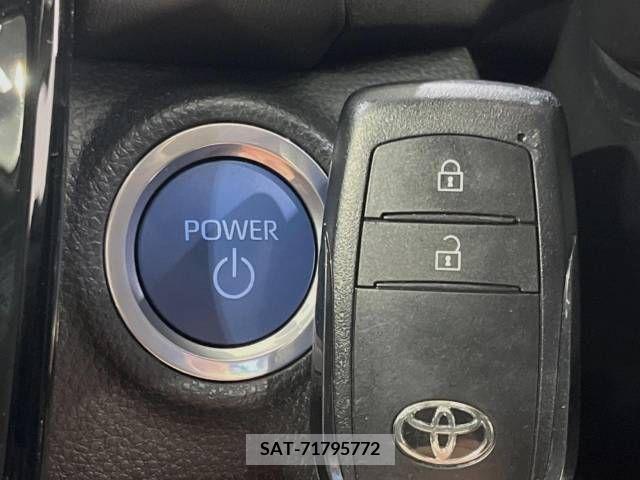 Toyota AQUA 2023-07 356179-7