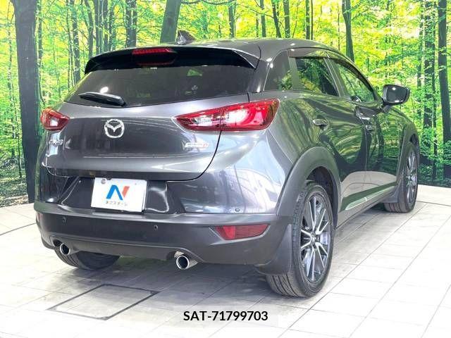 Mazda CX-3 2017-09 302056-17