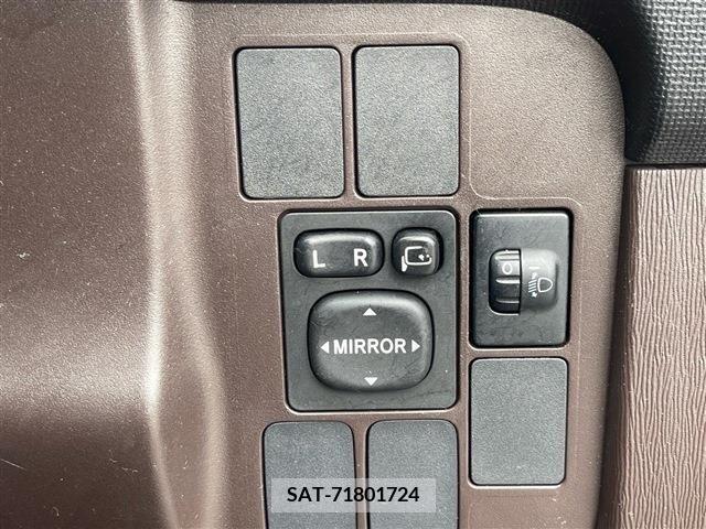 Toyota PASSO 2013-10 282293-18