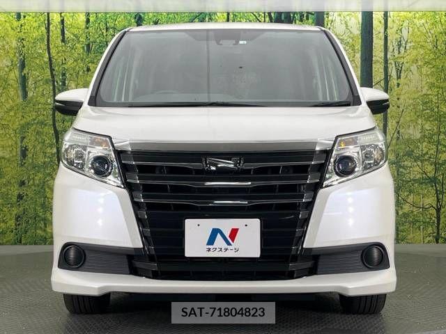 Toyota NOAH 2016-03 377171-14