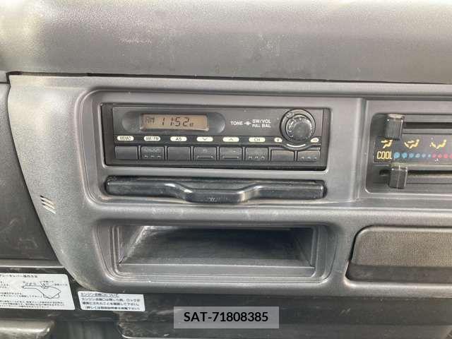 Mazda TITAN 2005-06 337527-18