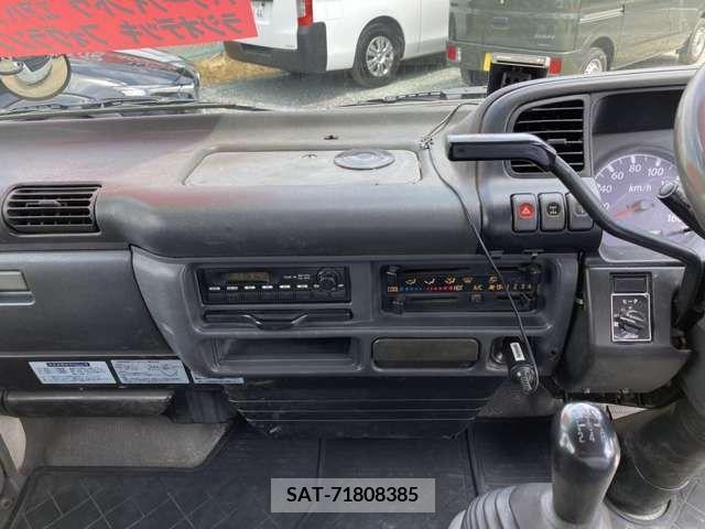 Mazda TITAN 2005-06 337527-17