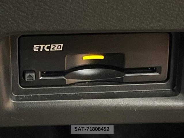 Nissan SERENA 2023-08 337979-7