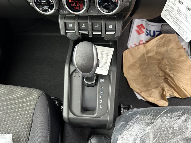 Suzuki JIMNY 2023-06 6514-17