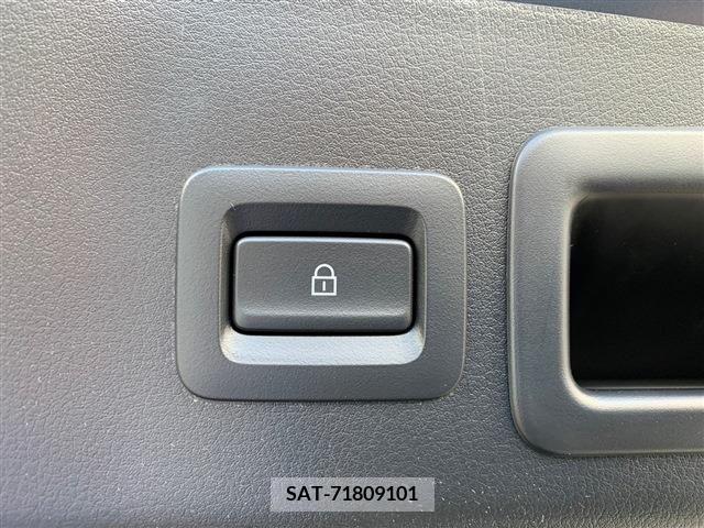Mazda MAZDA3 2019-08 223879-28
