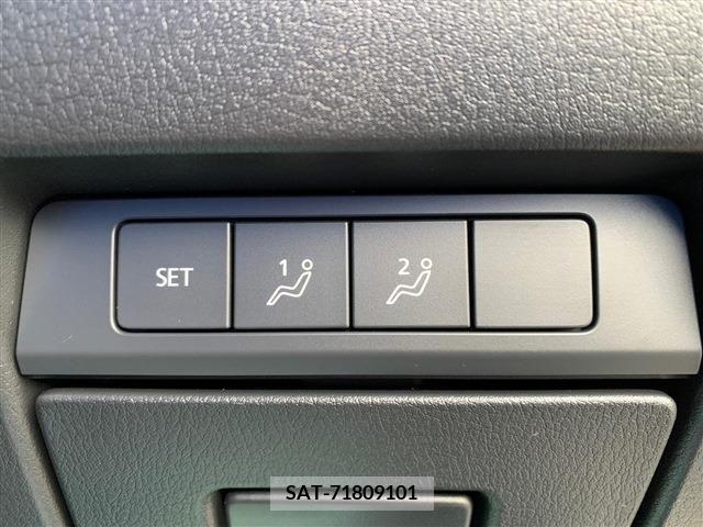 Mazda MAZDA3 2019-08 223879-25