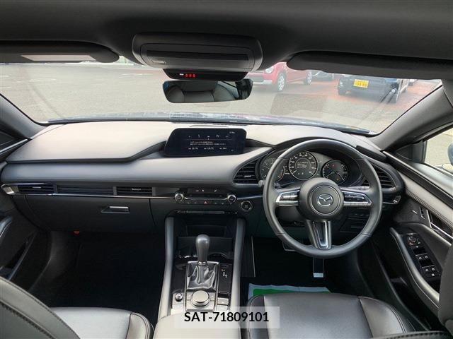 Mazda MAZDA3 2019-08 223879-1