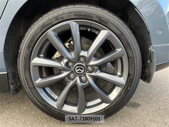 Mazda MAZDA3 2019-08 223879-7
