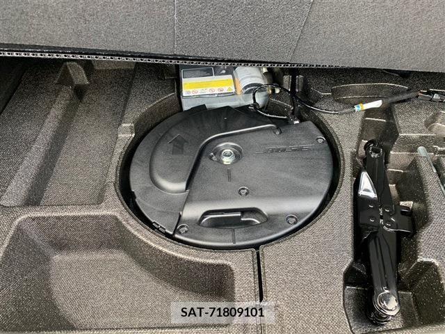 Mazda MAZDA3 2019-08 223879-6
